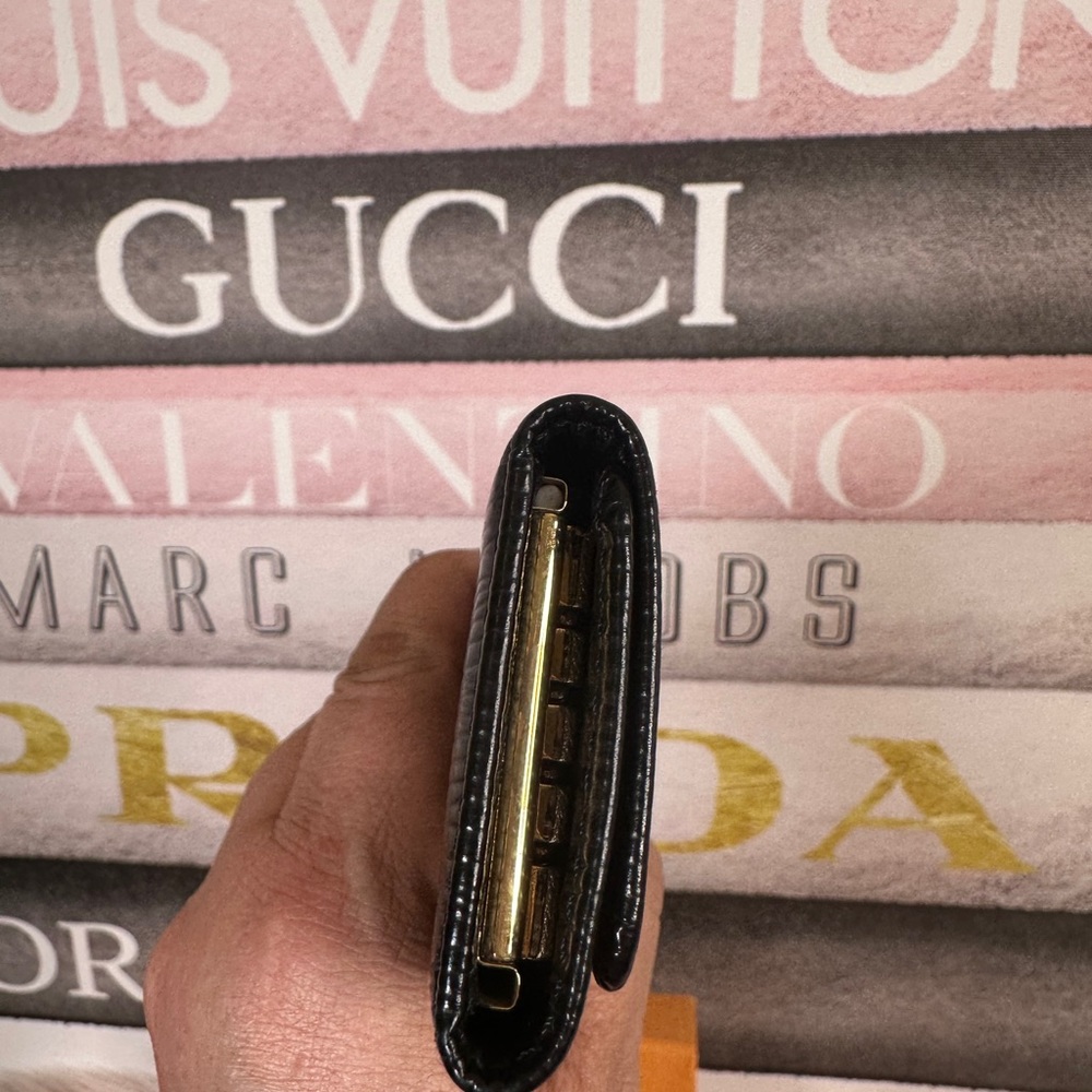 Louis Vuitton Black Key Chain Holder - Picture 3 of 6